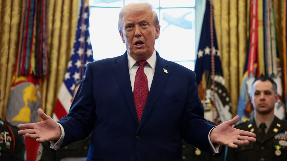 ABD Başkanı Donald Trump, İran'ın 'çökmekte olan bir ülke' olduğunu