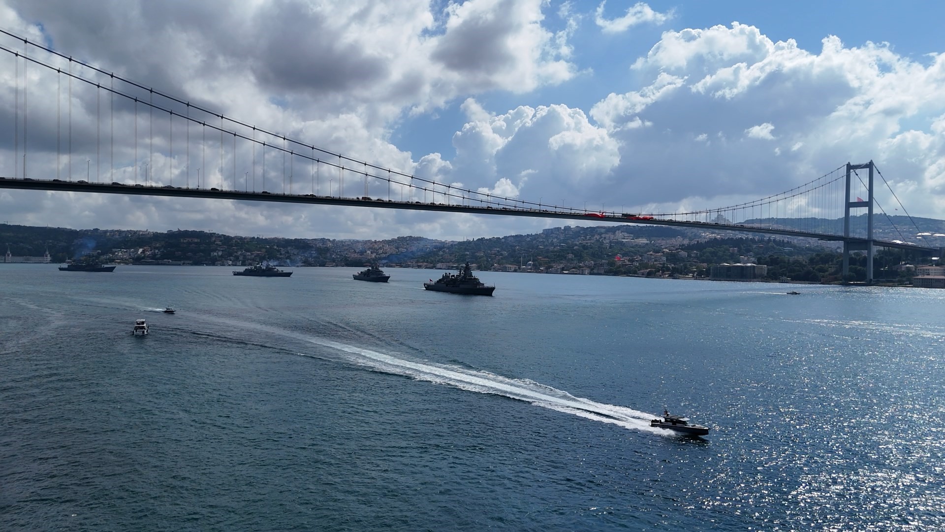Türk Deniz Kuvvetleri’ne ait farklı sınıflardaki gemiler, 30 Ağustos Zafer