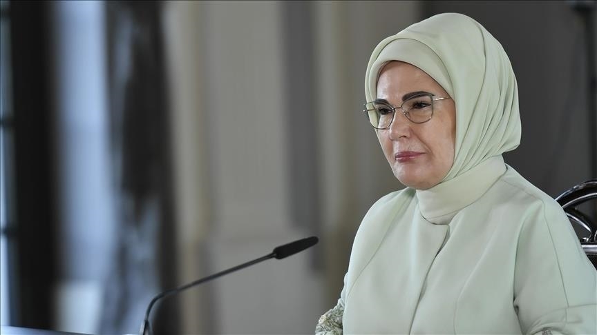 Cumhurbaşkanı Recep Tayyip Erdoğan'ın eşi Emine Erdoğan Mevlit Kandili dolayısıyla