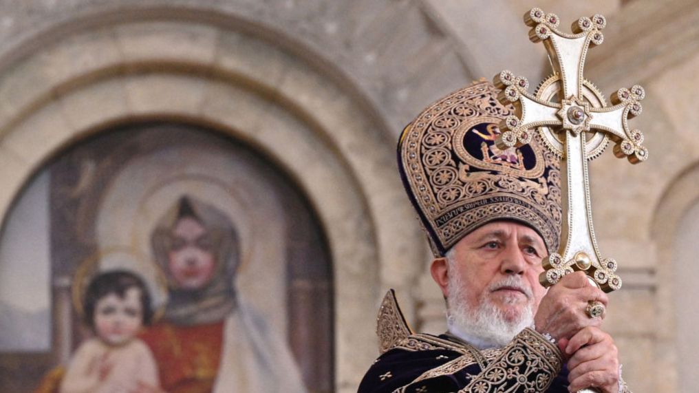 Ermenistan'da Ermeni Apostolik Kilisesi'nin ruhani lideri Katolikos II. Karekin ile