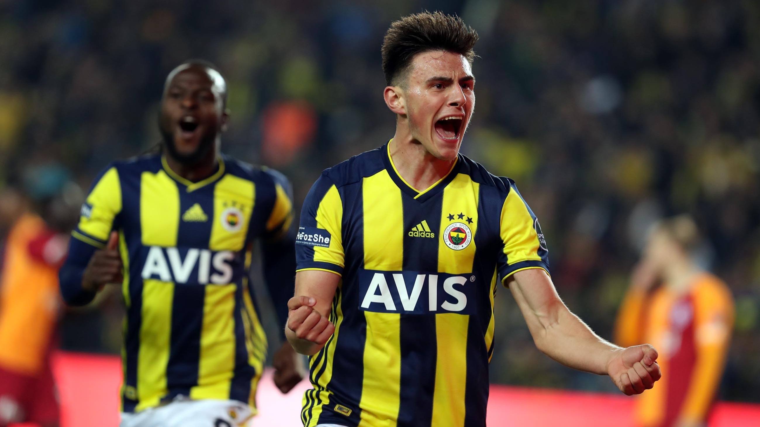 Bir dönem Fenerbahçe'de forma giyen ve adı tekrar sarı-lacivertlilerle anılan
