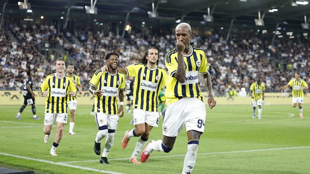 UEFA Şampiyonlar Ligi 3. eleme turunda Sturm Graz'ı eleyen Fenerbahçe,