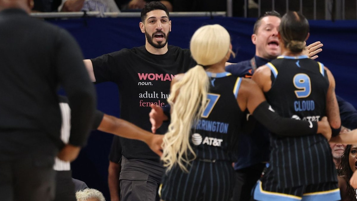 'Kendisini kadın hissettiğini' söyleyen FETÖ firarisi Enes Kanter, Indiana Fever