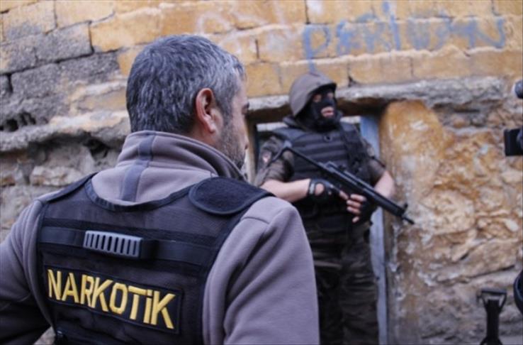 Gaziantep merkezli 14 ilde düzenlenen Narko Kapan operasyonunda gözaltına alınan