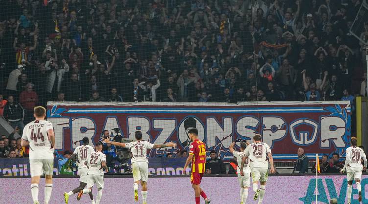 Göztepe-Trabzonspor maçı bu akşam oynanacak. İsmail Köybaşı'nın son kez forma
