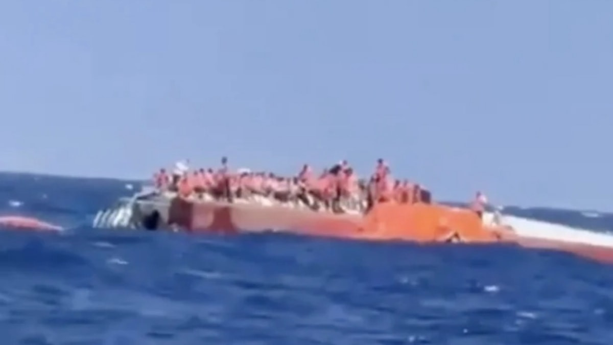 Girne açıklarında batan yolcu gemisine ilişkin İçişleri Bakanlığı'ndan yapılan açıklamada
