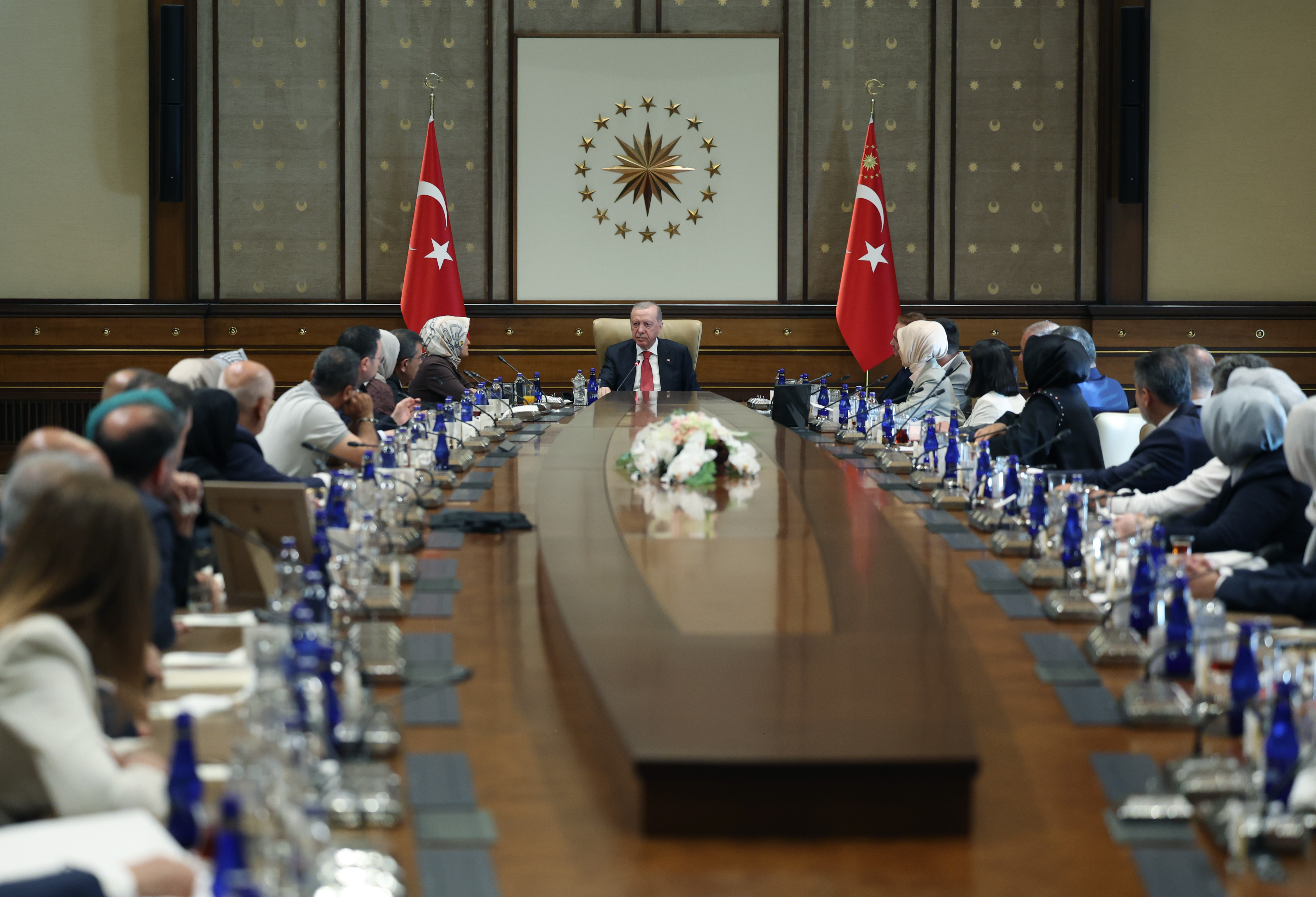 Cumhurbaşkanı Recep Tayyip Erdoğan, Kahramanmaraş'taki okul saldırısında hayatını kaybeden öğrencilerin