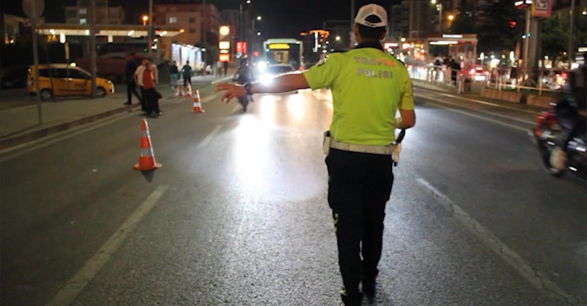 Kayseri’de polis ekipleri tarafından yapılan huzur-asayiş uygulamalarında 24 bin şahıs