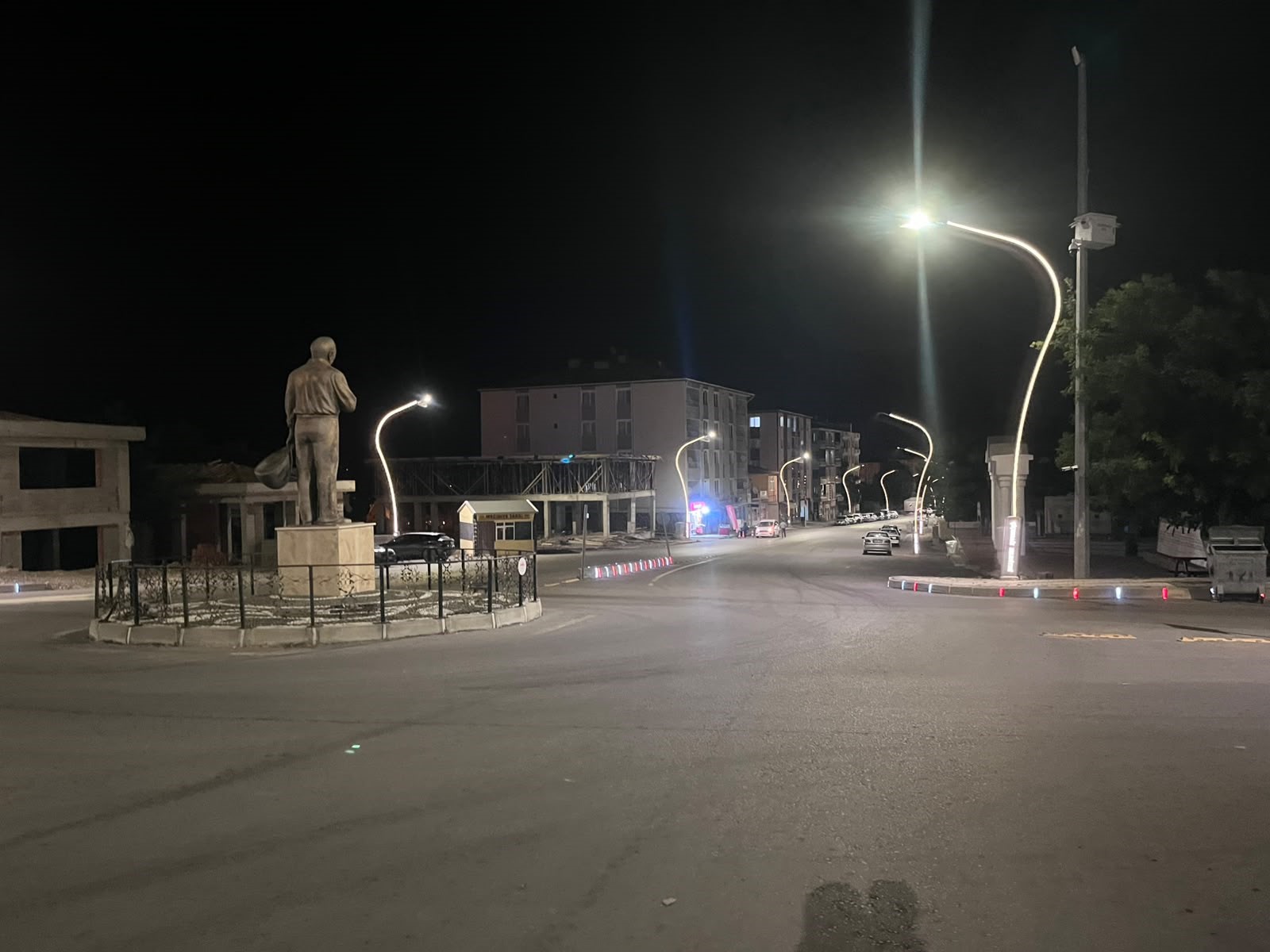Kırşehir'in Çiçekdağı ilçesinde 3.4 büyüklüğünde deprem meydana geldi.