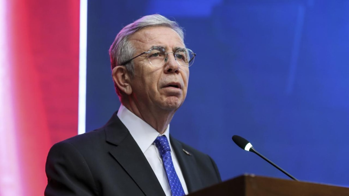CHP Sözcüsü Müslim Sarı, Ankara Büyükşehir Belediye Başkanı Mansur Yavaş'ın