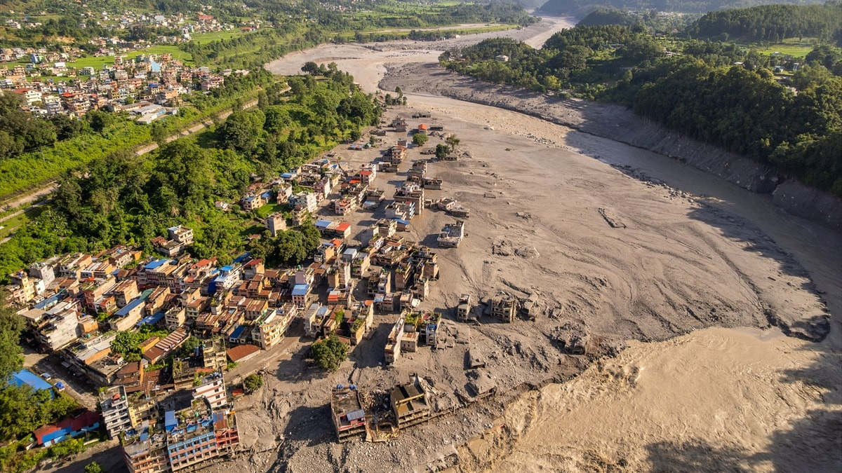 Nepal'in Rasuwa bölgesi ve çevresinde meydana gelen selde yaşamını yitirenlerin