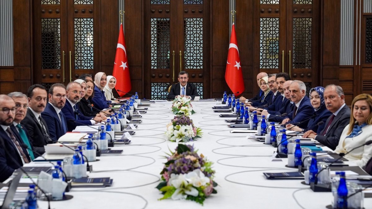 Cumhurbaşkanı Yardımcısı Cevdet Yılmaz, Nüfus Politikaları Kurulu’nun 4. toplantısının Cumhurbaşkanlığı