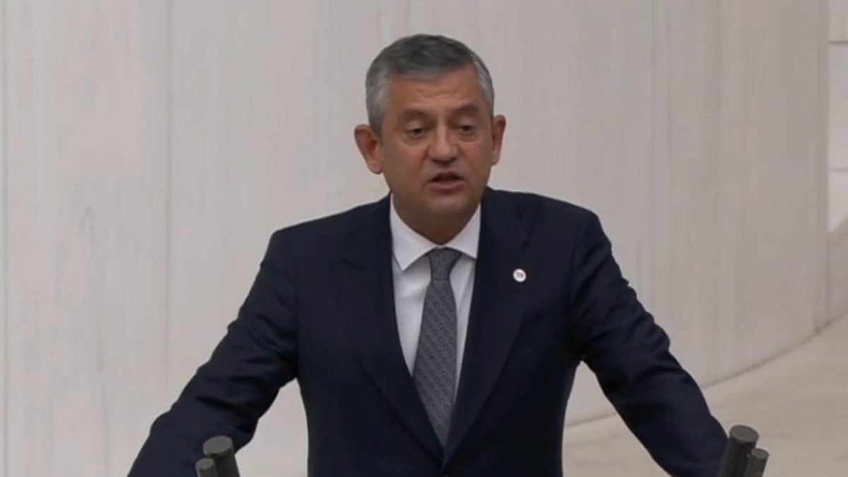 TBMM'de gerçekleştirilen Çerçeve Yasa oturumunda partisi adına konuşan Yeni Parti