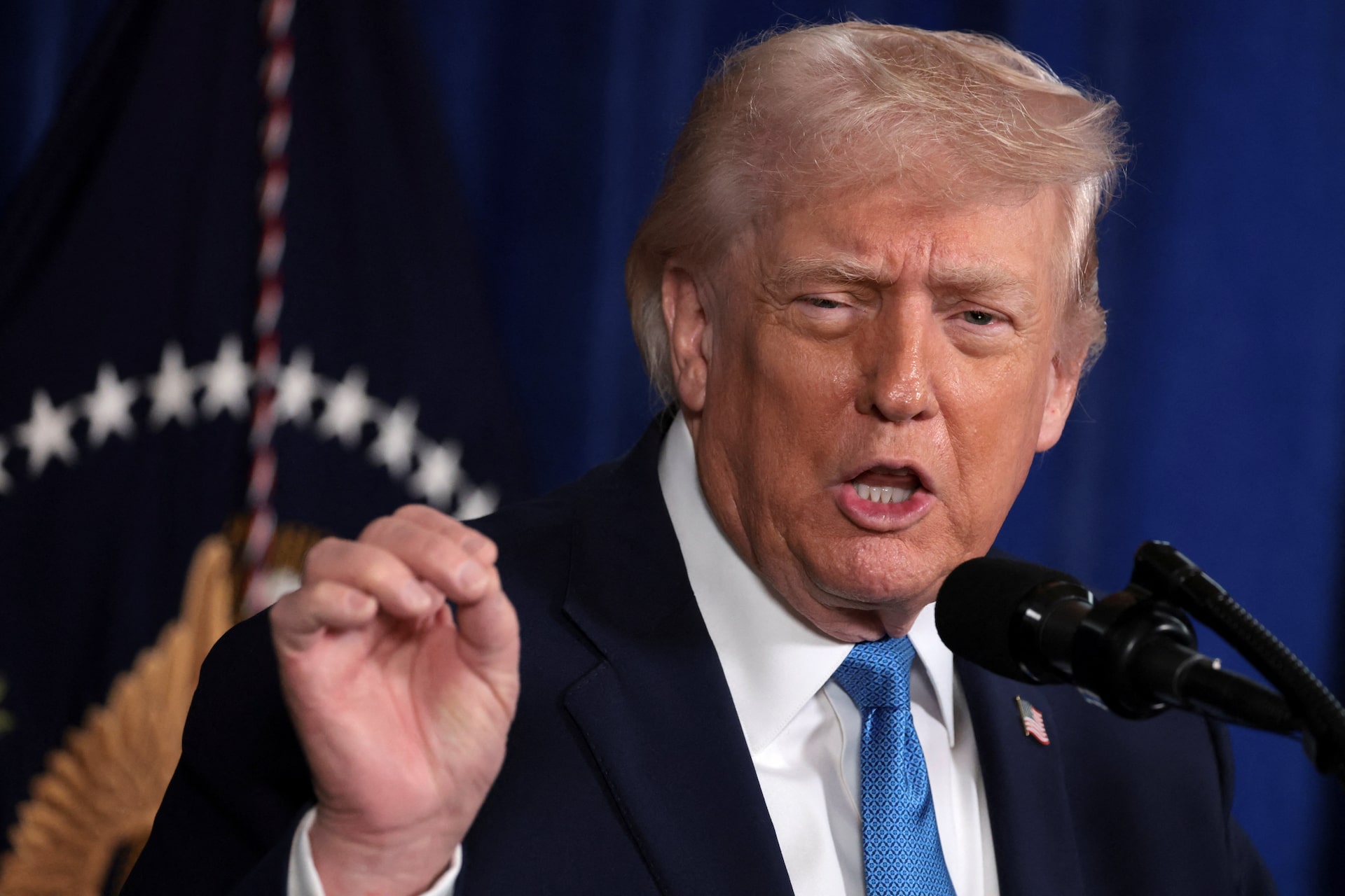 ABD Başkanı Donald Trump, kasım ayındaki ara seçimler öncesinde desteklediği