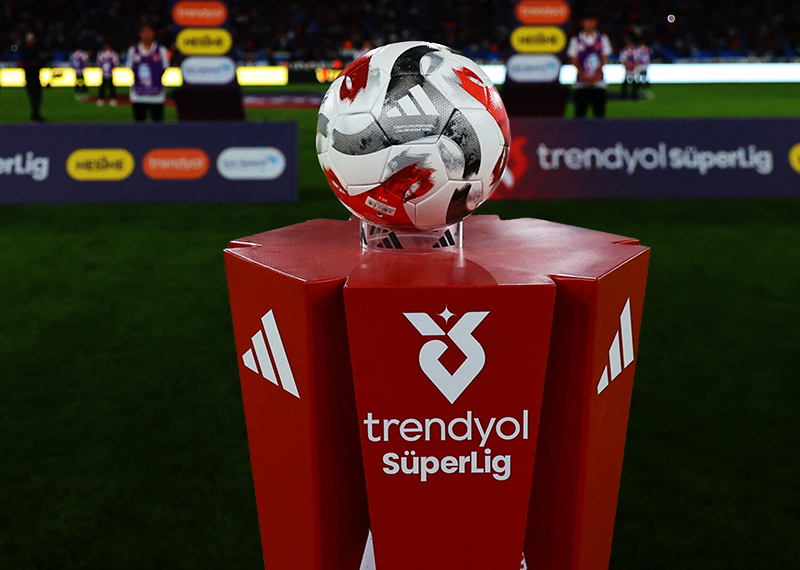 Türk futbolunda yeni sezon bugün başlıyor. Trendyol Süper Lig'in ilk