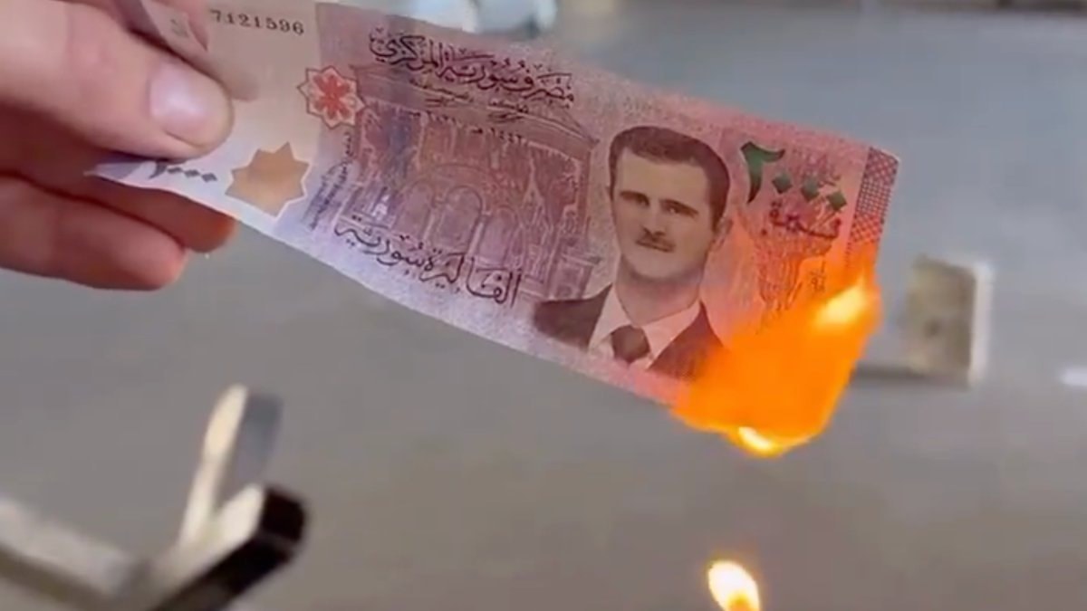 Suriye'de eski banknotların günlük ticaret ve ödemelerdeki yasal geçerlilik süresi,