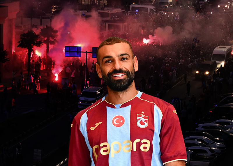 Trabzonspor'un yeni transferi Mohamed Salah, bordo-mavili taraftarların büyük coşkusuyla şehre