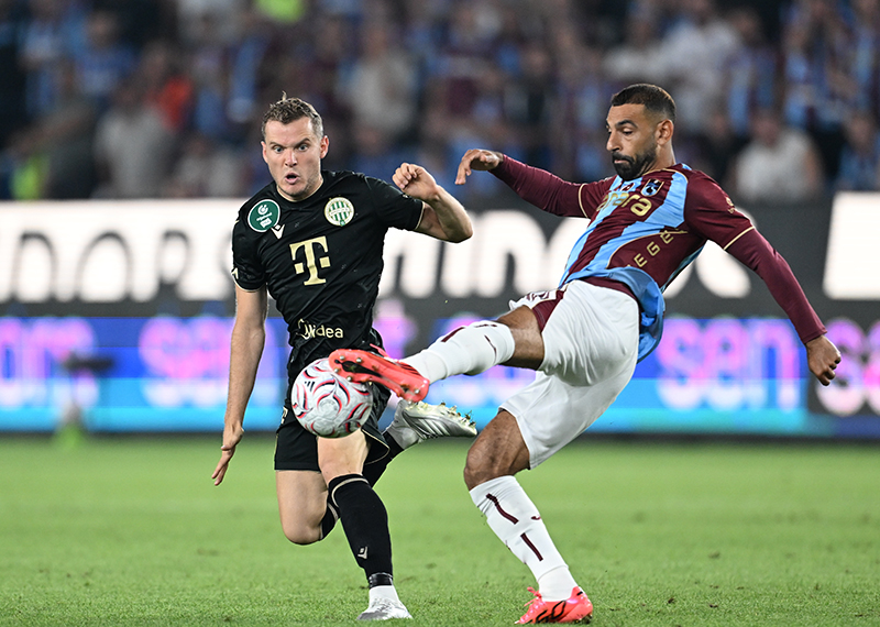 Trabzonspor, UEFA Avrupa Ligi play-off turu ilk maçında Ferencvaros'a mağlup