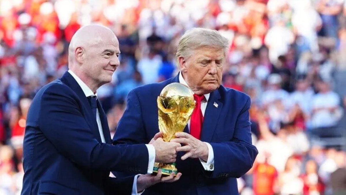 ABD Başkanı Trump, futbol dünyasında tepki alan FIFA Başkanı Infantino'ya