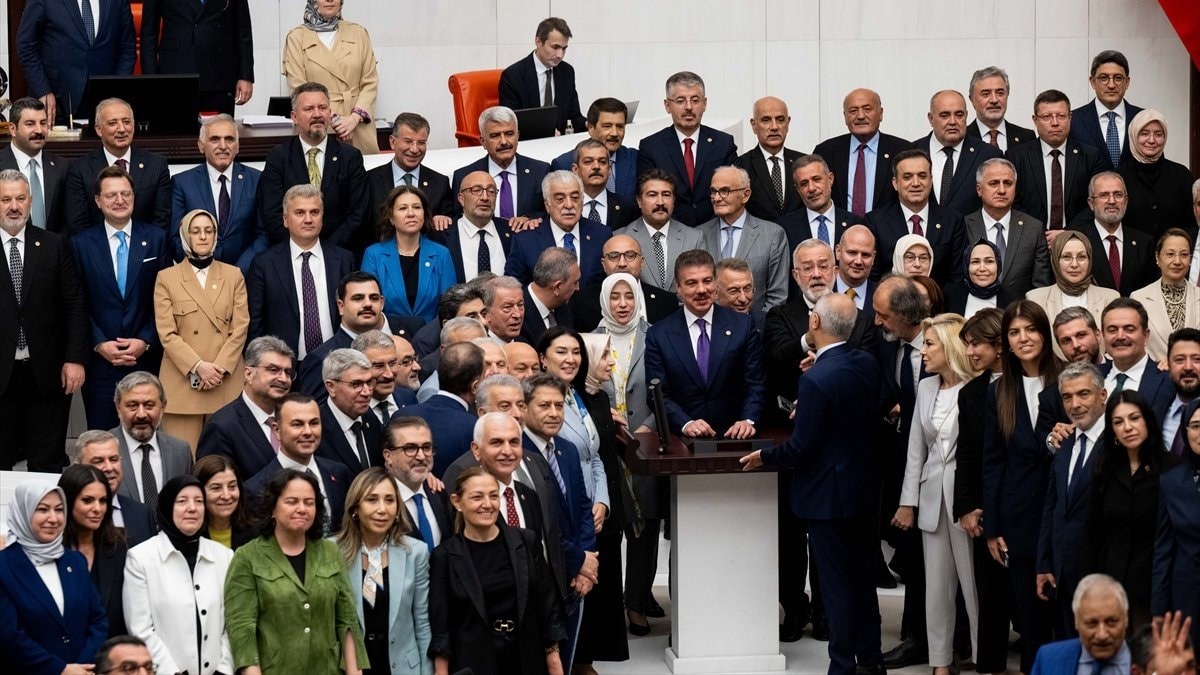 Meclis Genel Kurulu, 10 Ağustos'ta oylamaya sunulan ve 467 oyla