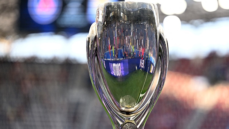 51. UEFA Süper Kupa finalinde Paris Saint-Germain ile Aston Villa