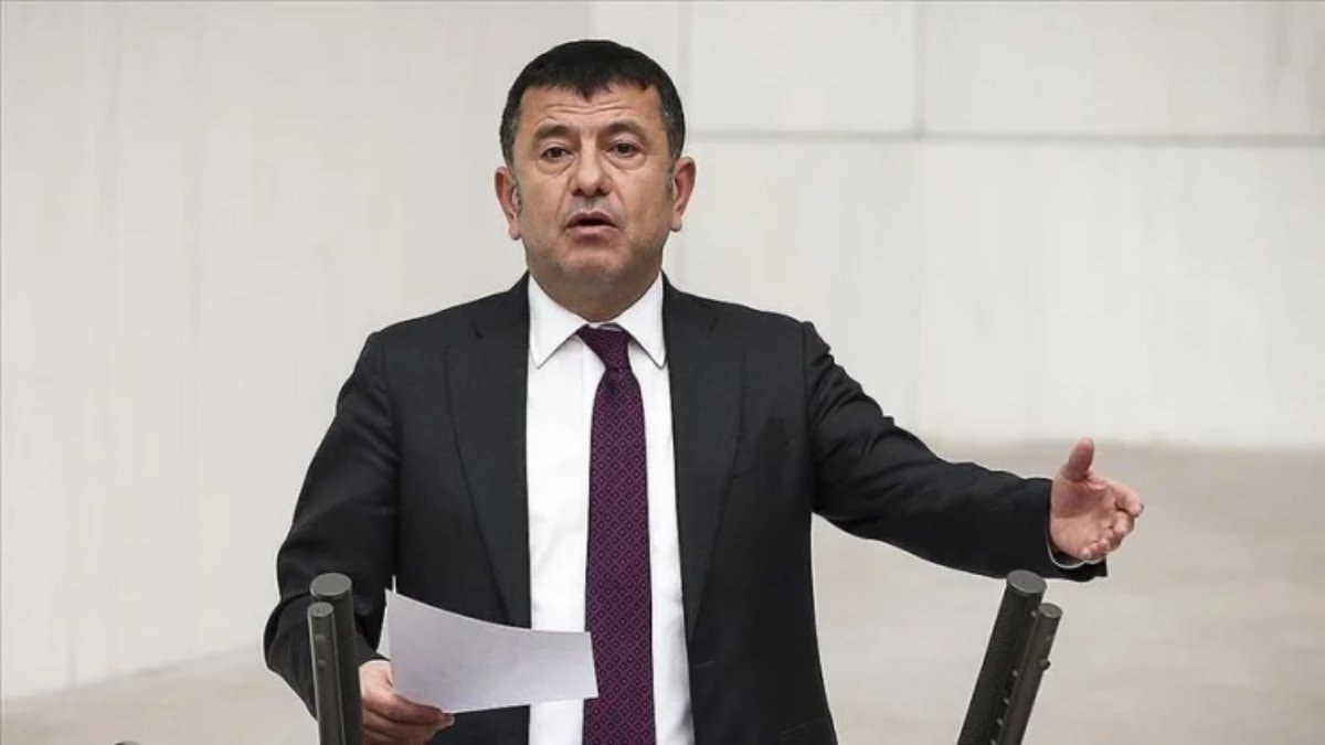 İzmir Büyükşehir Belediyesi'ne yönelik yürütülen yolsuzluk soruşturması kapsamında Veli Ağbaba'nın
