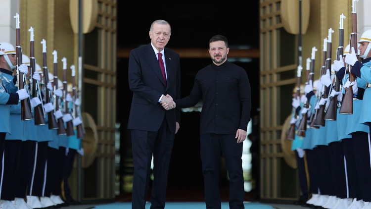 Ukrayna Devlet Başkanı Volodimir Zelenski, ülkesinin Bağımsızlık Günü dolayısıyla gönderdiği