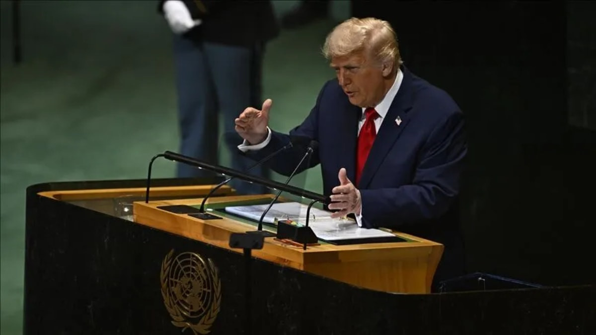 ABD Başkanı Donald Trump konuşmasında İran'a yönelik eleştirilerini sürdürürken, sürdürülen