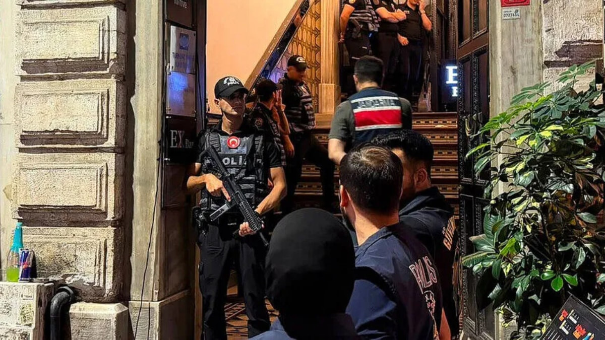 Avrupa Birliği'nden "Ailem Güvende" operasyonlarında LGBT barlarına ve LGBT derneklerine