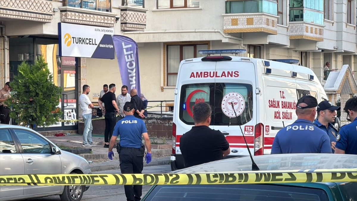 Ankara'da tartışma yaşadığı yeğenini tabancayla öldürdükten sonra kendisini polise ihbar