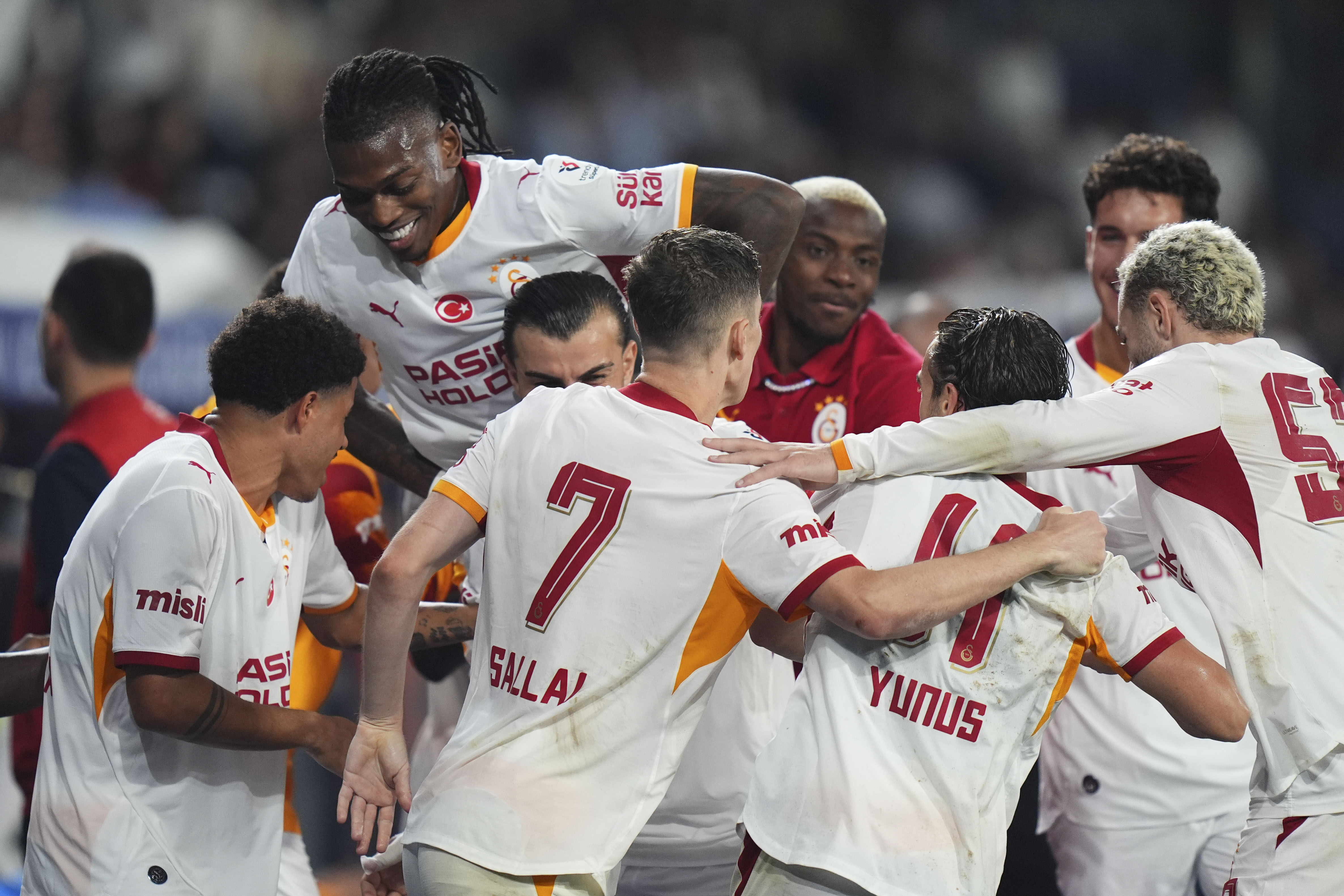 9 Eylül 2026 tarihli gazetelerin spor sayfalarında Fenerbahçe, Galatasaray, Beşiktaş