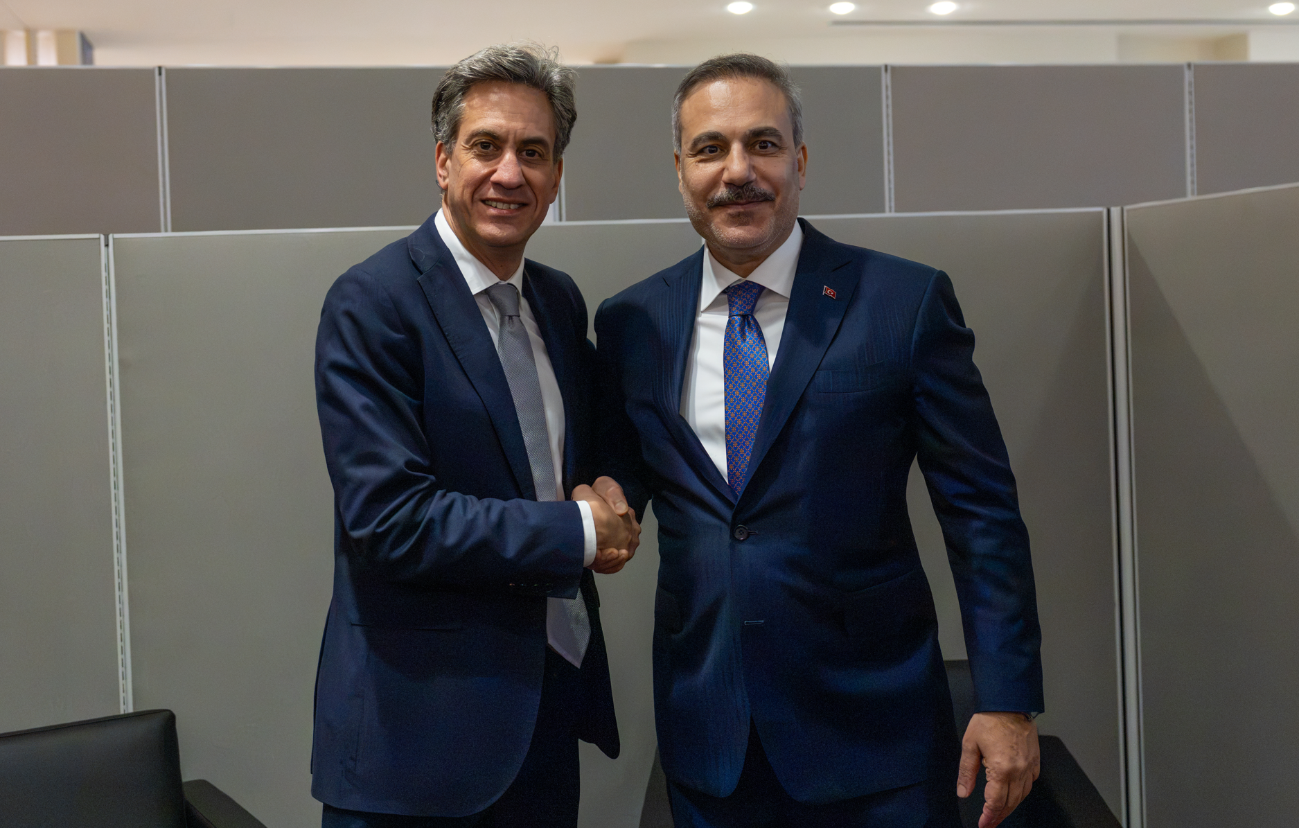 Dışişleri Bakanı Hakan Fidan, Birleşik Krallık Dışişleri Bakanı Ed Miliband
