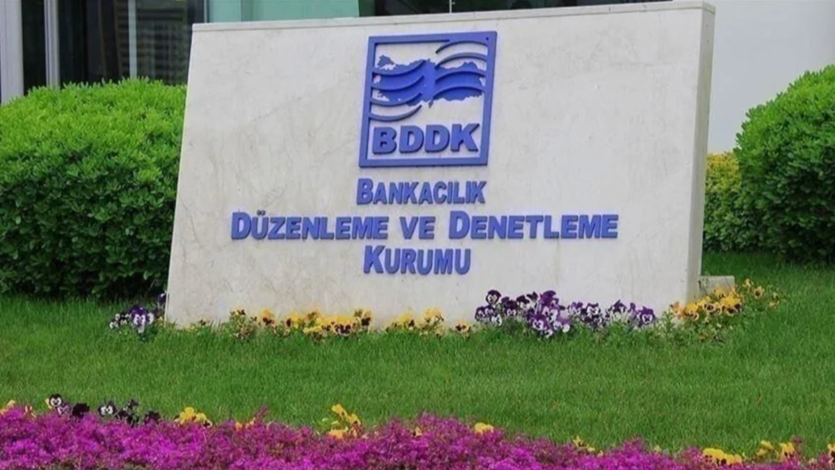Golden Global'de ortaklık haklarının TMSF'ye devredildiği bildirildi.