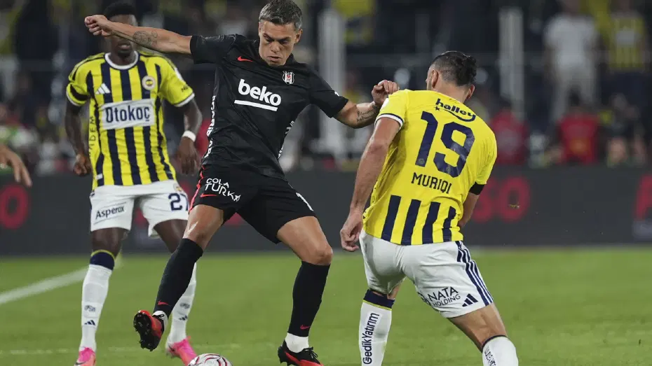 Beşiktaş'tan Leandro Trossard için sakatlık açıklaması yapıldı.