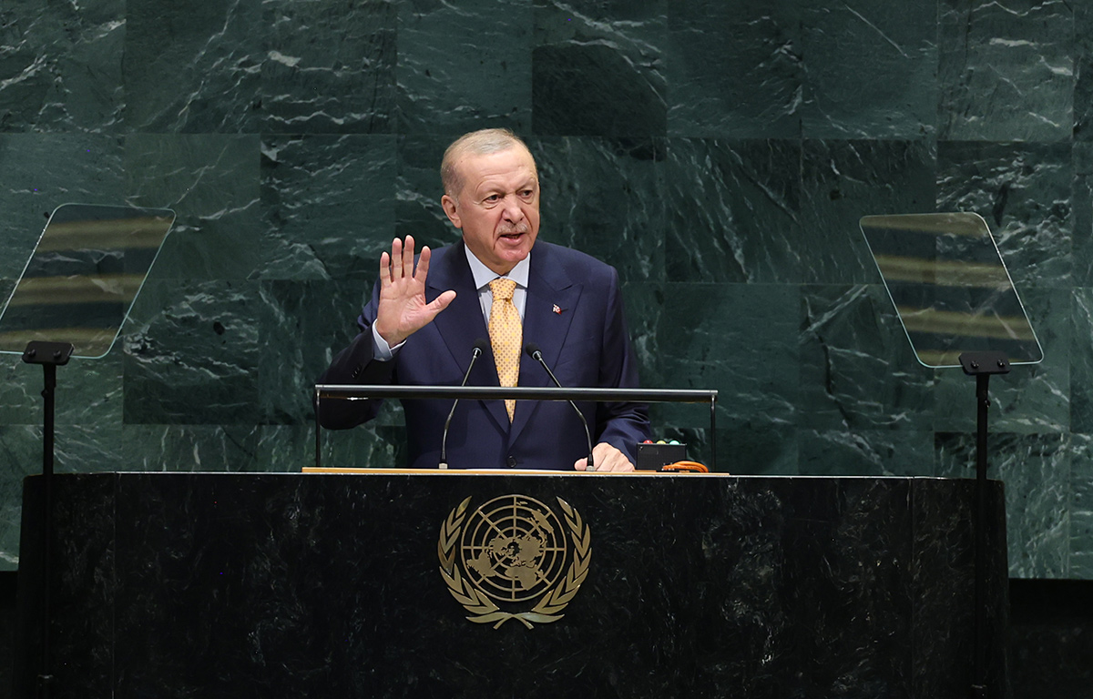 Cumhurbaşkanı Recep Tayyip Erdoğan dün BM Genel Kurulu'nda merhum şair
