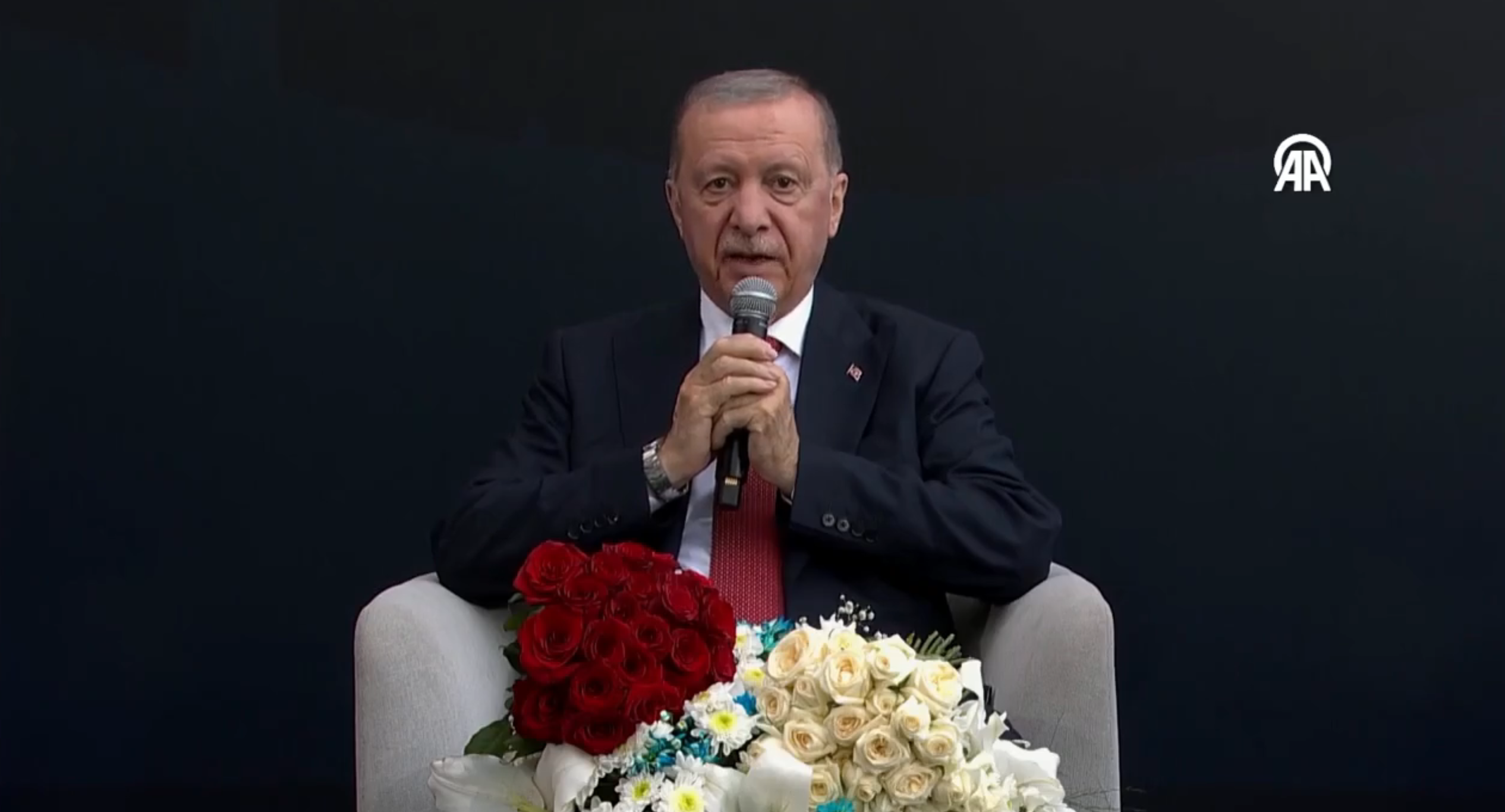 Cumhurbaşkanı Recep Tayyip Erdoğan, Samsun'da gençlerle buluştu.