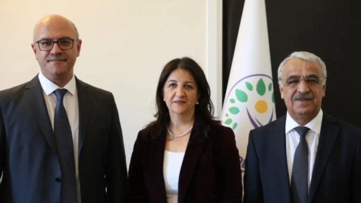 DEM Parti İmralı Heyeti, İmralı adasında Abdullah Öcalan ile görüşecek.