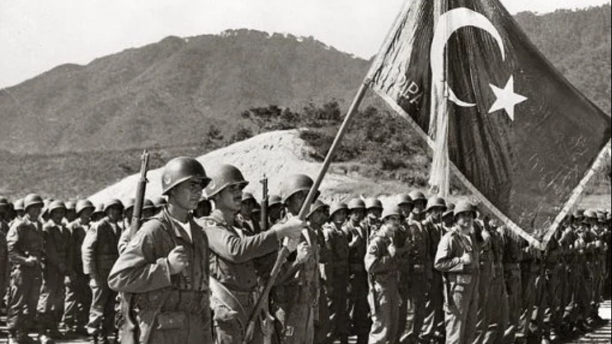 1950 sonbaharında Etimesgut’tan yola çıkan 5 bin Türk askeri, Kore'ye