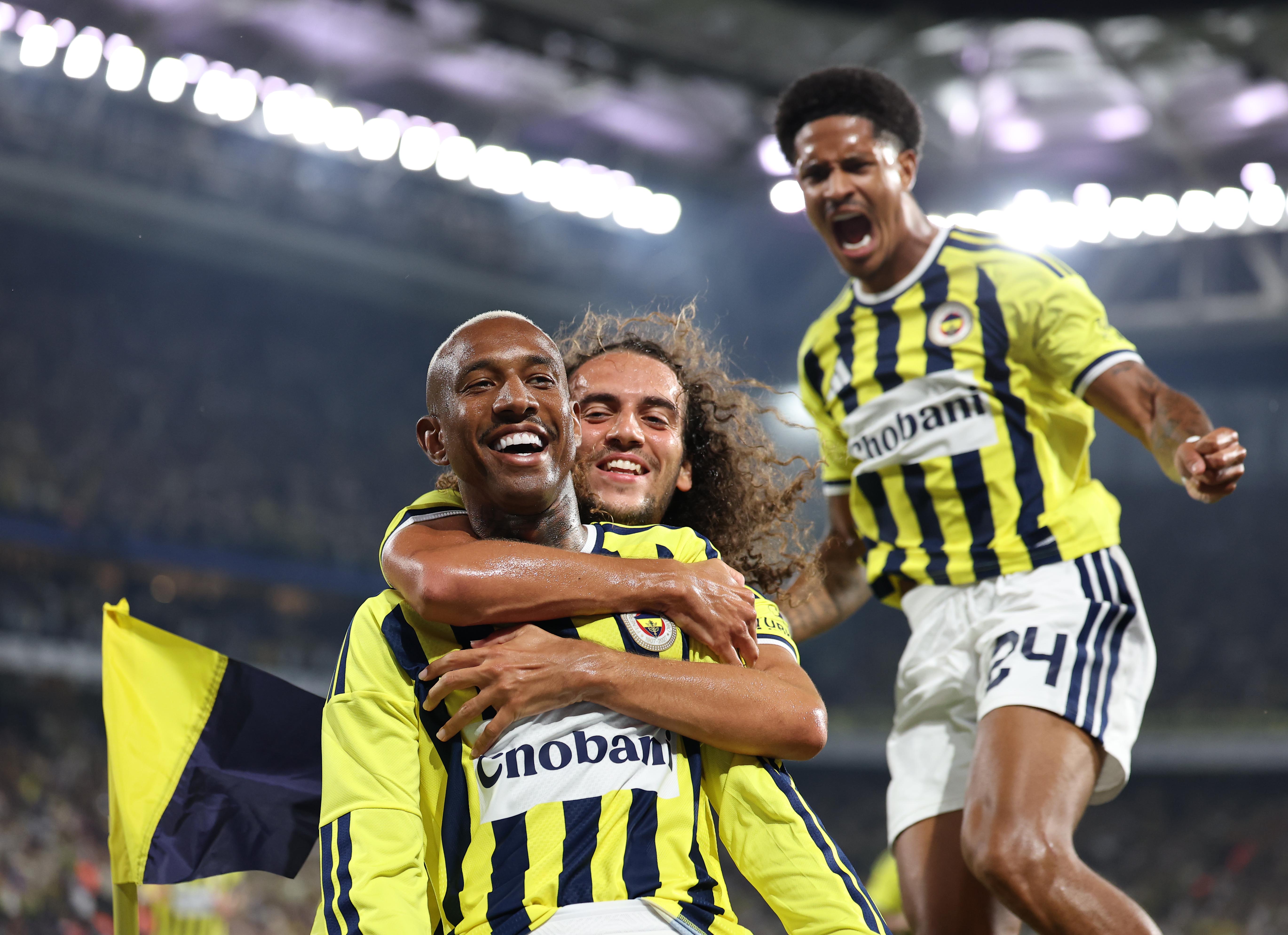 Fenerbahçe, geleceği uzun süredir merak edilen Anderson Talisca ile ilgili