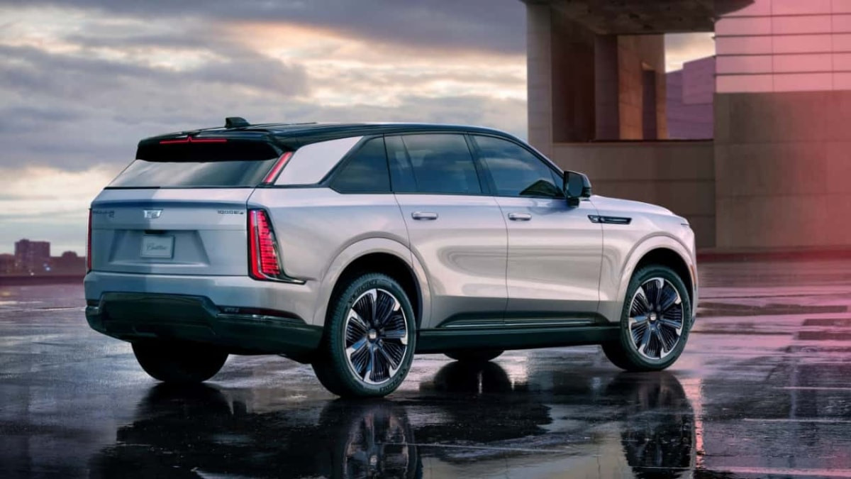 General Motors, CarPlay ve Android Auto sistemlerinin araç göstergelerini engellemeden