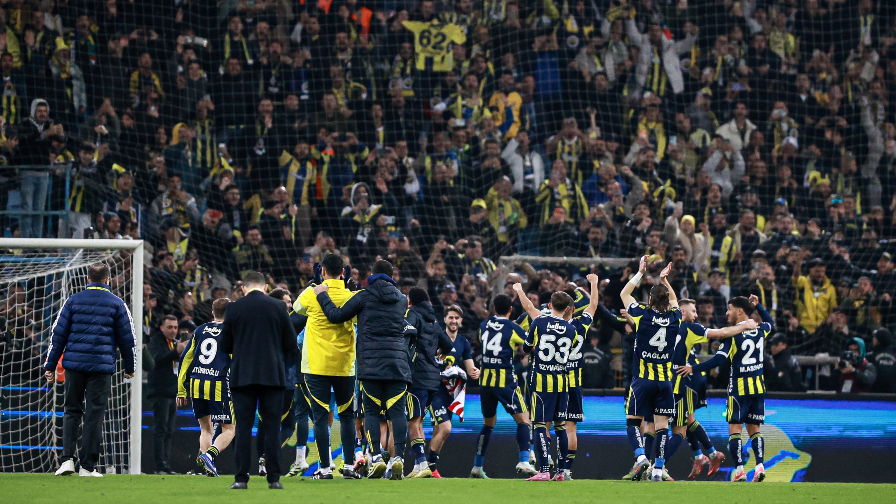 3 Eylül 2026 tarihli gazetelerin spor sayfalarından en yeni gelişmeler