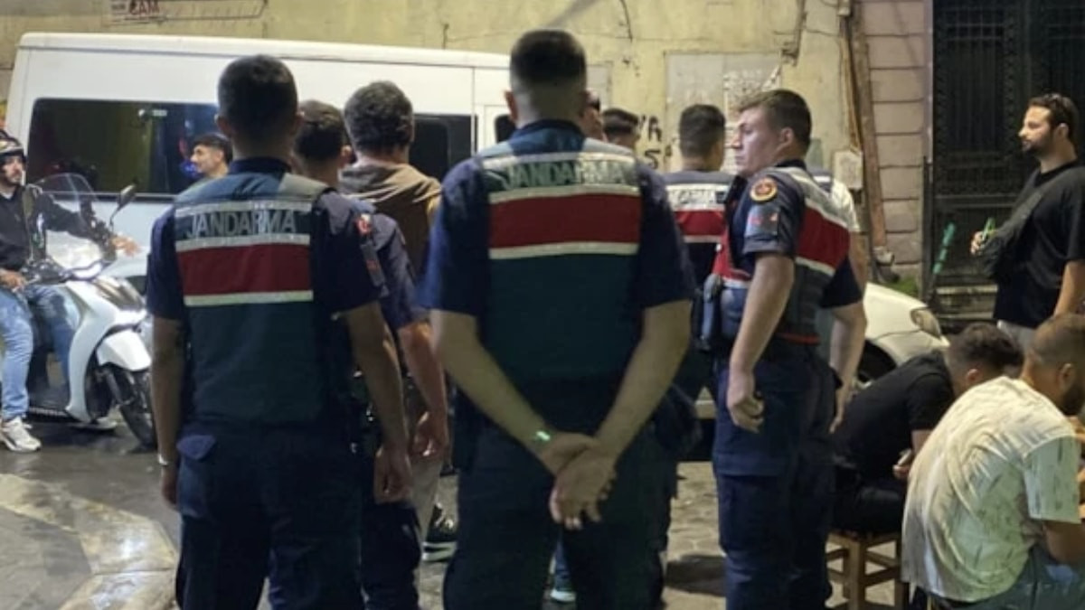 Kaos GL adlı LGBT derneğine yönelik olarak yürütülen soruşturmada 21