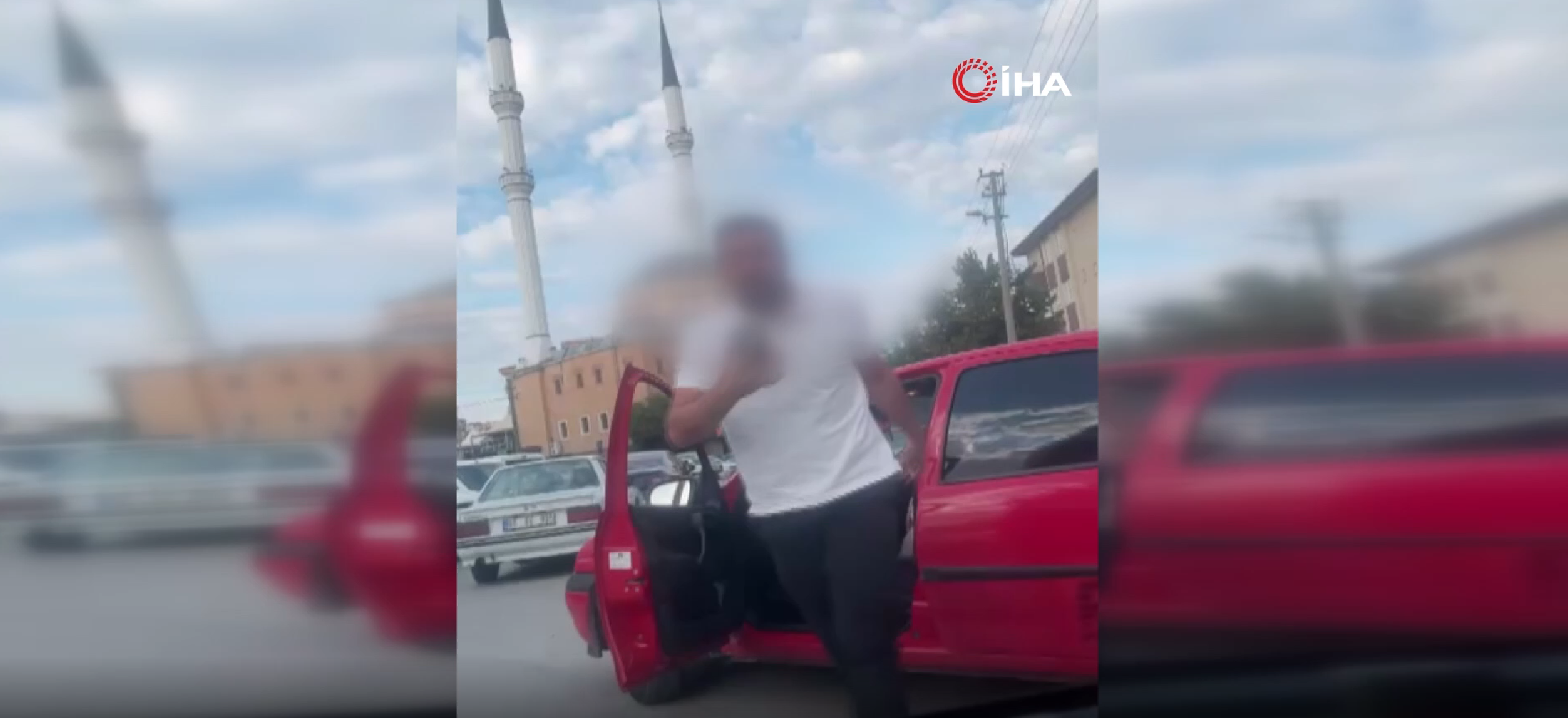 Ankara'da, kendisine korna çalan sürücüye sinirlenip, önünü kesen ve araçtan