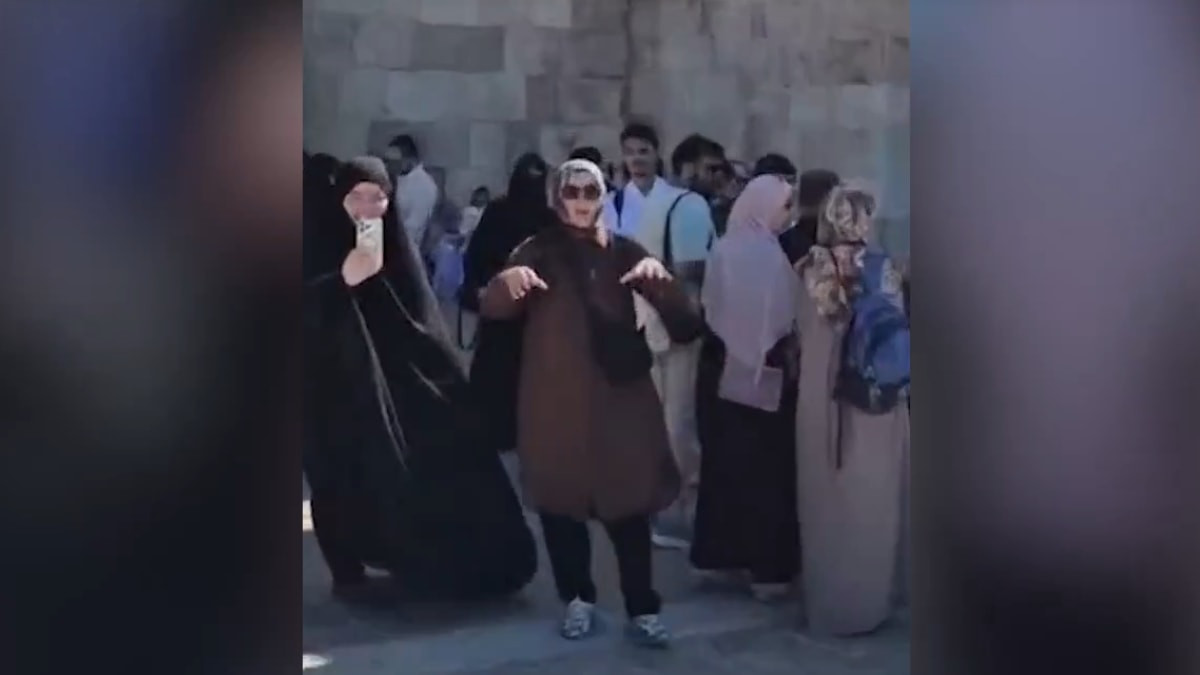 Tarihi Yafa Kapısı önünde Türk kafilesine sataşarak provokasyon çıkarmak isteyen