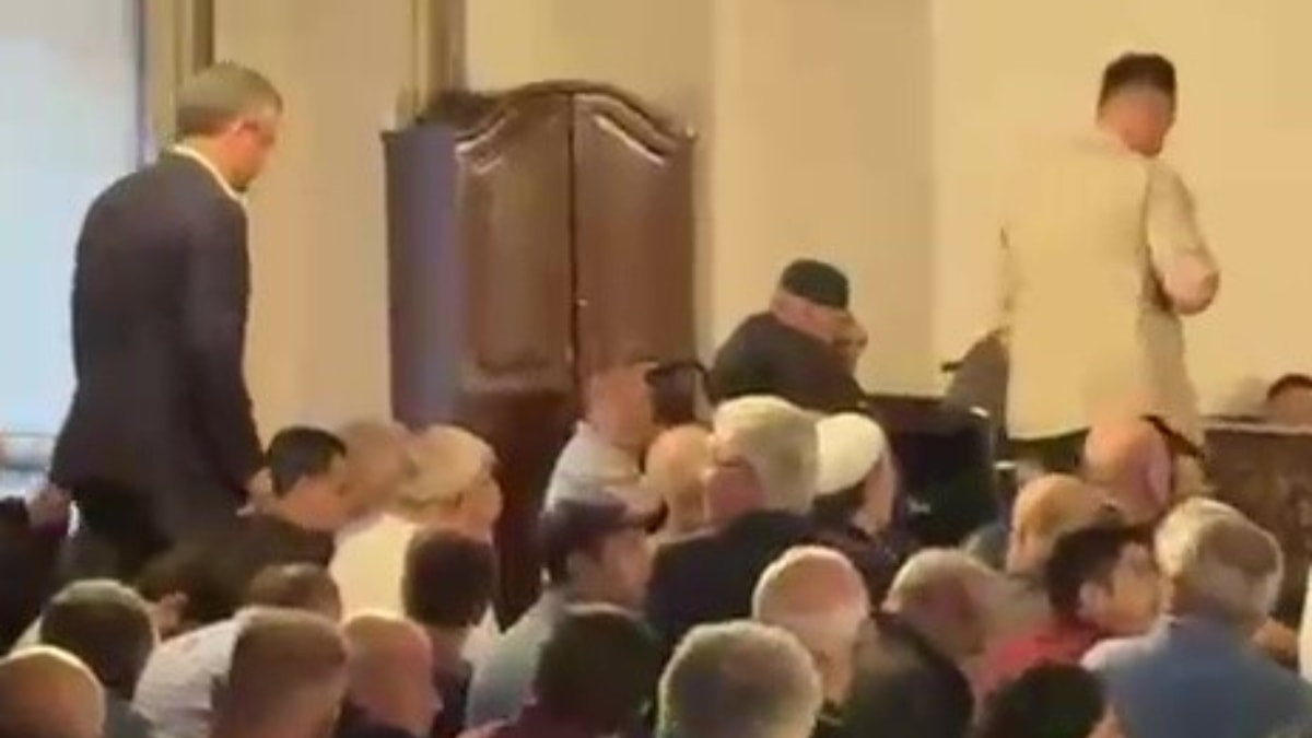 Yeni Parti Genel Başkanı Özgür Özel, çeşitli temaslarda bulunmak ve