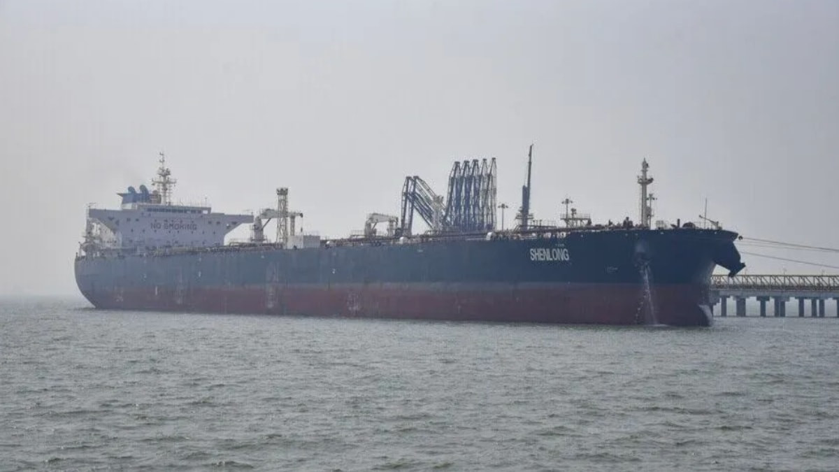 Kullanılabilir süper tanker sayısındaki azalma, petrol taşımacılığında navlun maliyetlerini rekor