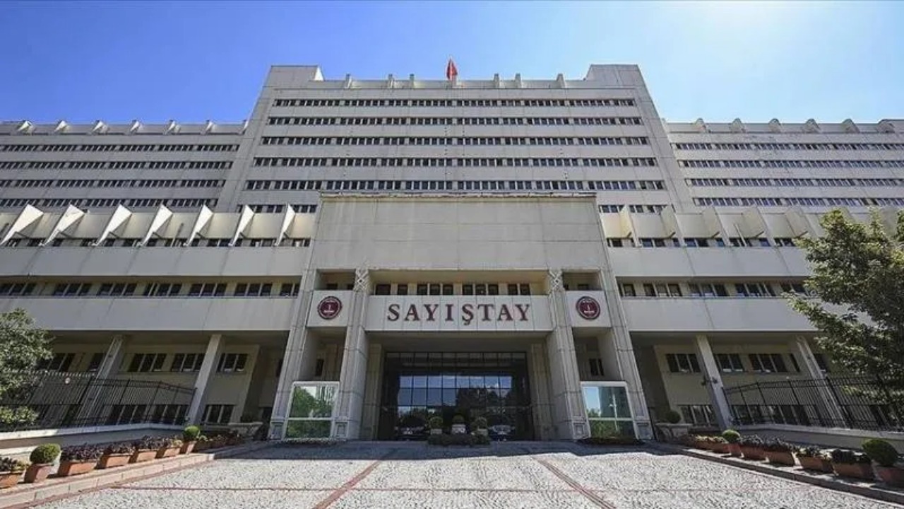 Resmi Gazete’de yayımlanan Cumhurbaşkanlığı kararıyla Sayıştay Başsavcılığı'na Recep Çevik atandı.