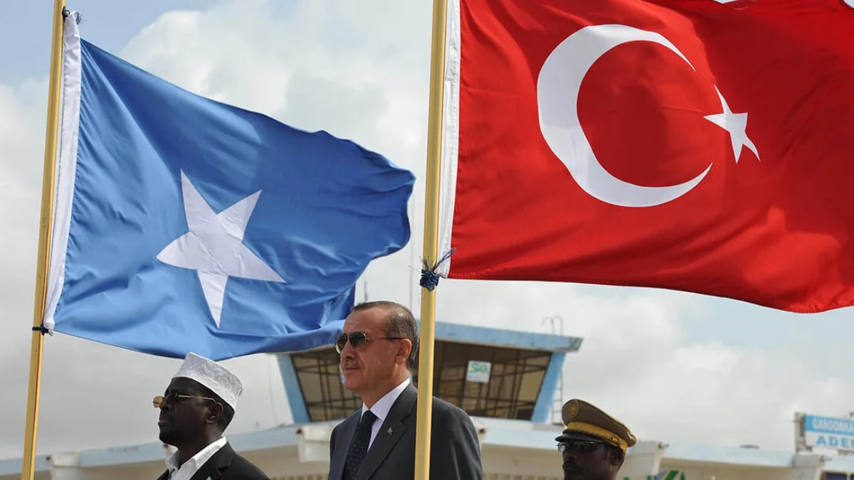 Somali Enformasyon, Kültür ve Turizm Bakanı Abdulfatah Kasim Mohamud, iki
