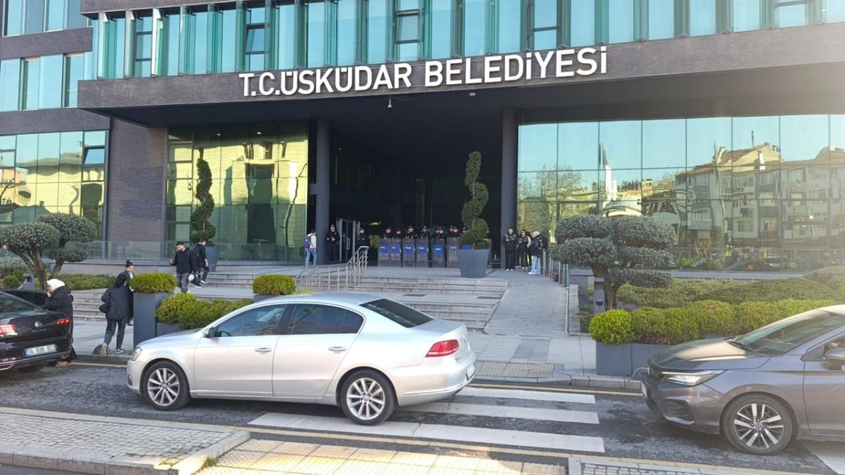 Üsküdar Belediyesi’nde bugün yapılması planlanan başkanvekilliği seçimi, CHP’li meclis üyelerinin