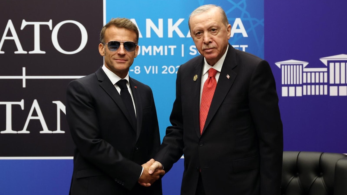 Politico'nun haberine göre NATO'nun Güney Kafkasya'daki ortaklık planları, Fransa ile